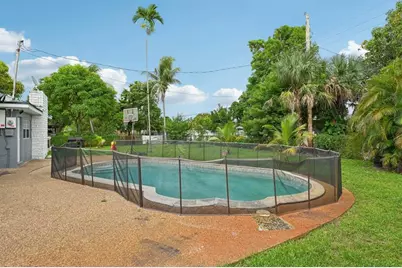 667 W Melrose Cir, Fort Lauderdale, FL 33312 - Photo 28