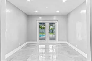 4811 Hayes St, Hollywood, FL 33021 - Photo 6