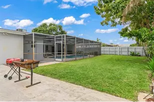 4811 Hayes St, Hollywood, FL 33021 - Photo 12