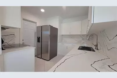 266 NE 42nd St, Deerfield Beach, FL 33064 - Photo 12