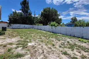 266 NE 42nd St, Deerfield Beach, FL 33064 - Photo 24