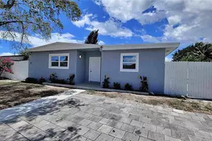 266 NE 42nd St, Deerfield Beach, FL 33064 - Photo 1