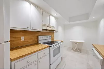 3850  Washington St, Unit #315, Hollywood, FL 33021 - Photo 6