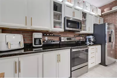 12467 NW 17th Ct, Pembroke Pines, FL 33028 - Photo 22