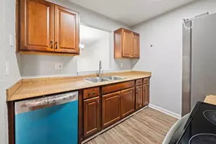 [Address not provided], West Palm Beach, FL 33415 - Photo 10