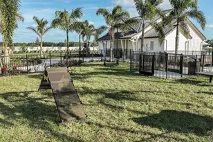 589 SE Ranch Oak Cir, Port Saint Lucie, FL 34984 - Photo 26