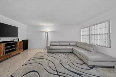 1904  Bermuda Cr, Unit #D1, Coconut Creek, FL 33066 - Photo 4