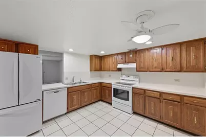 7556  Stirling Rd, Unit #124, Hollywood, FL 33024 - Photo 8