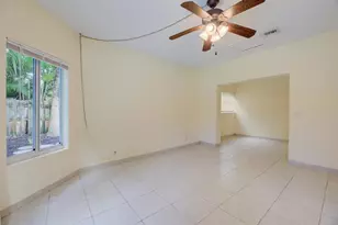 4500 NE 15th Ave, Oakland Park, FL 33334 - Photo 10