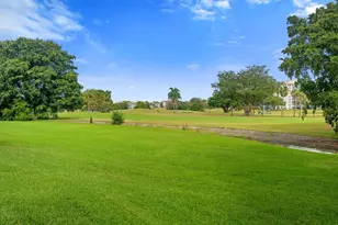 2901 S Palm Aire Dr, Pompano Beach, FL 33069 - Photo 26