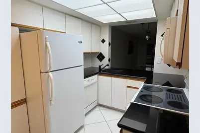 2059 SW 15th St, Unit #225, Deerfield Beach, FL 33442 - Photo 8