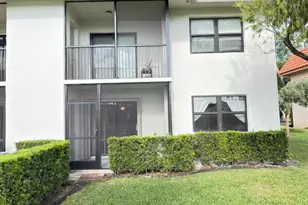 15710 E Waterside Cir, Sunrise, FL 33326 - Photo 16