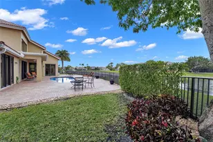 22280 Tupelo Pl, Boca Raton, FL 33428 - Photo 4