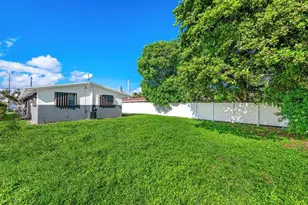 404 NE 4th St, Pompano Beach, FL 33060 - Photo 36