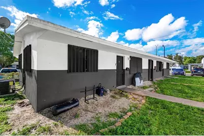 404 NE 4th St #1-2, Pompano Beach, FL 33060 - Photo 18