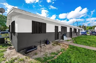 404 NE 4th St, Pompano Beach, FL 33060 - Photo 18