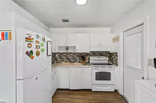 3110 NW 5th Ct, Lauderhill, FL 33311 - Photo 10