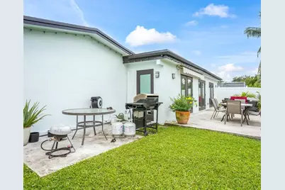 2051 NW 93rd Ln, Sunrise, FL 33322 - Photo 44