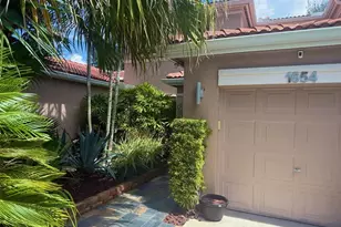 1654 SW 109th Terrace, Davie, FL 33324 - Photo 2