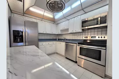 3090 N Course Dr, Unit #510, Pompano Beach, FL 33069 - Photo 6