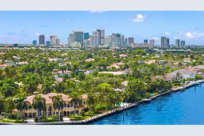 2701  Aqua Vista Blvd, Fort Lauderdale, FL 33301 - Photo 20