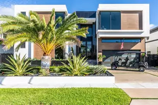 2581 NE 50th St, Lighthouse Point, FL 33064 - Photo 70