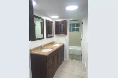 4141 NW 44th Ave, Unit #116, Lauderdale Lakes, FL 33319 - Photo 4