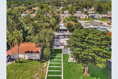 6641  Douglas St, Hollywood, FL 33024 - Photo 64