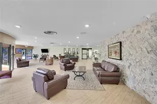 9481 Sunrise Lakes Blvd, Sunrise, FL 33322 - Photo 20