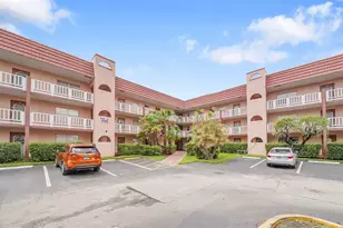 9460 Sunrise Lakes Blvd, Sunrise, FL 33322 - Photo 22