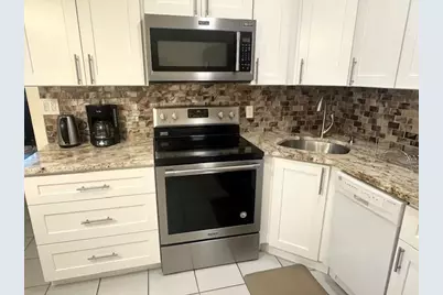 2508  Bay Dr, Unit #25, Pompano Beach, FL 33062 - Photo 10