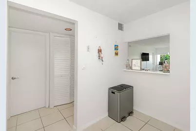 100  Lakeview Dr, Unit #206, Weston, FL 33326 - Photo 10