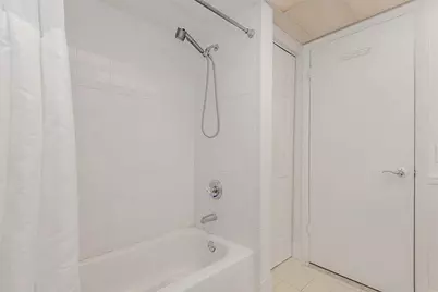 100  Lakeview Dr, Unit #206, Weston, FL 33326 - Photo 20