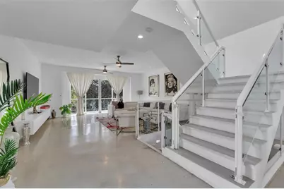 303 SW 9th St, Fort Lauderdale, FL 33315 - Photo 16