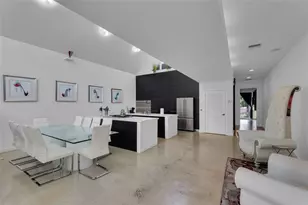 303 SW 9th St, Fort Lauderdale, FL 33315 - Photo 6