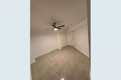 1830  Radius Dr, Unit #220, Hollywood, FL 33020 - Photo 6