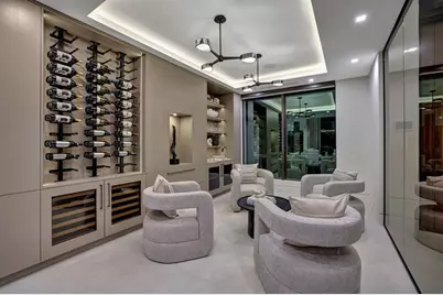 2533  Aqua Vista Blvd, Fort Lauderdale, FL 33301 - Photo 86