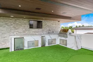 2437 Delmar Pl, Fort Lauderdale, FL 33301 - Photo 86