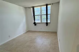 1009 N Ocean Blvd, Pompano Beach, FL 33062 - Photo 4