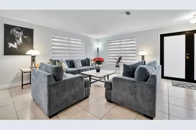 18811 NW 80th Ave, Hialeah, FL 33015 - Photo 18