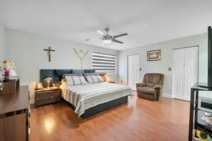 18811 NW 80th Ave, Hialeah, FL 33015 - Photo 54