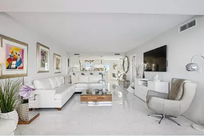 215 N Birch, Unit #8C, Fort Lauderdale, FL 33304 - Photo 8