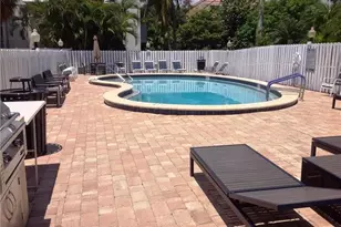 2555 NE 11th St, Fort Lauderdale, FL 33304 - Photo 18