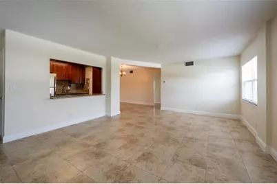 2555 NE 11th St, Unit #302, Fort Lauderdale, FL 33304 - Photo 8