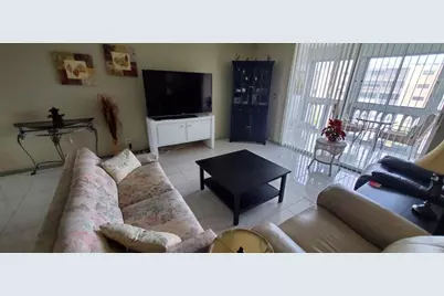 901 NE 14th Ave, Unit #607, Hallandale Beach, FL 33009 - Photo 1