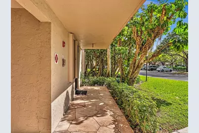 2659  Carambola Cir, Unit #106, Pompano Beach, FL 33066 - Photo 8