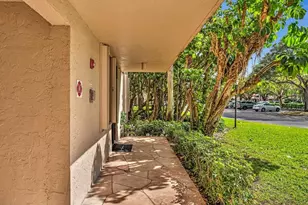 2659 Carambola Cir Unit, Pompano Beach, FL 33066 - Photo 8