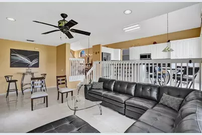 1581 NW 159th Ave, Pembroke Pines, FL 33028 - Photo 12