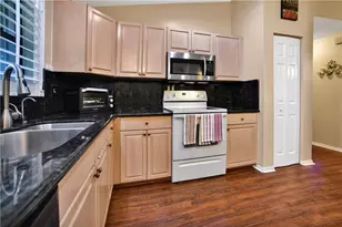 9226 NW 44th Ct, Coral Springs, FL 33065 - Photo 10