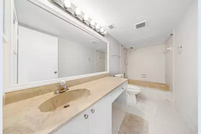 2202 S Cypress Bend Dr, Unit #207, Pompano Beach, FL 33069 - Photo 18